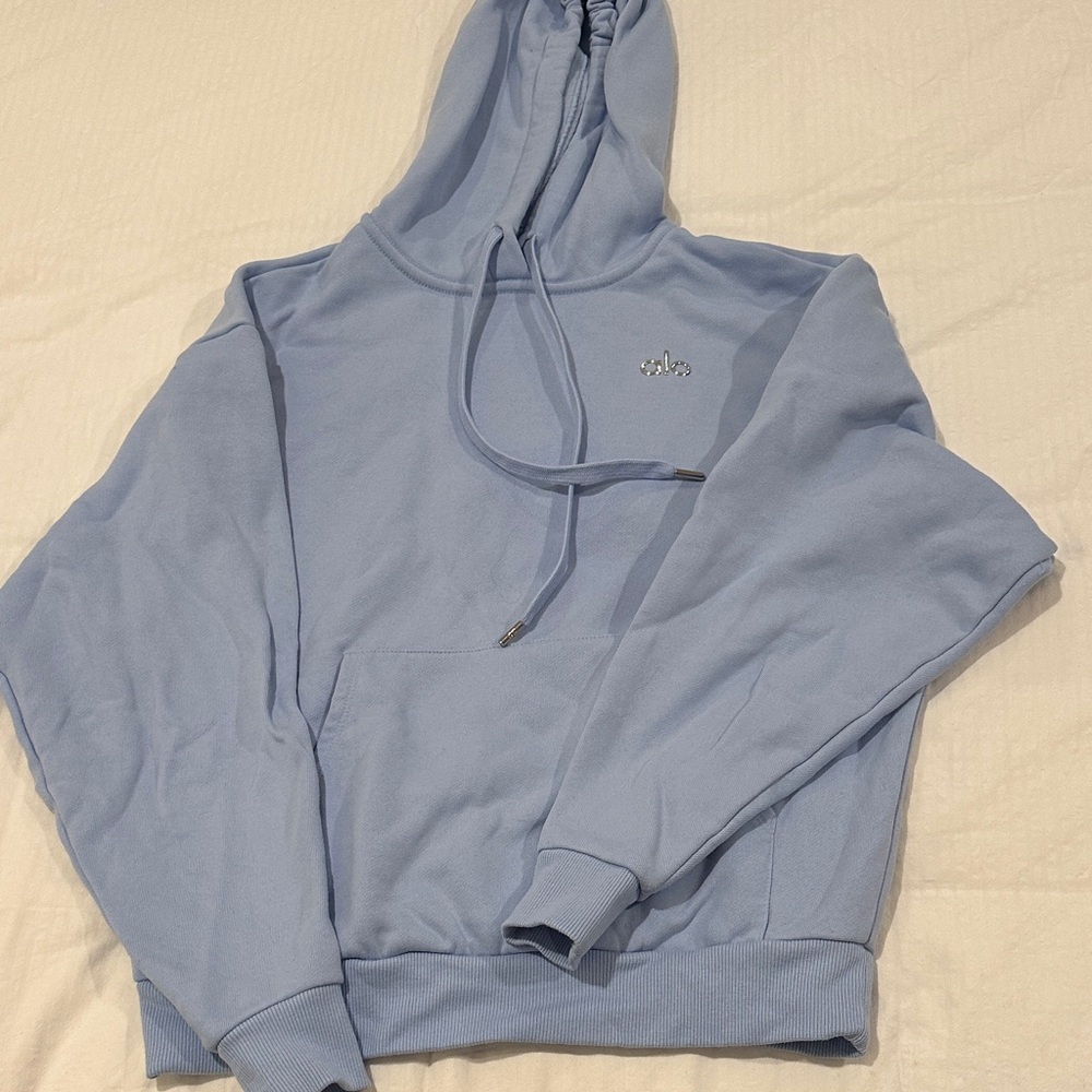 ALO Yoga Sky Blue Accolade Hoodie with Silver Logo XXS